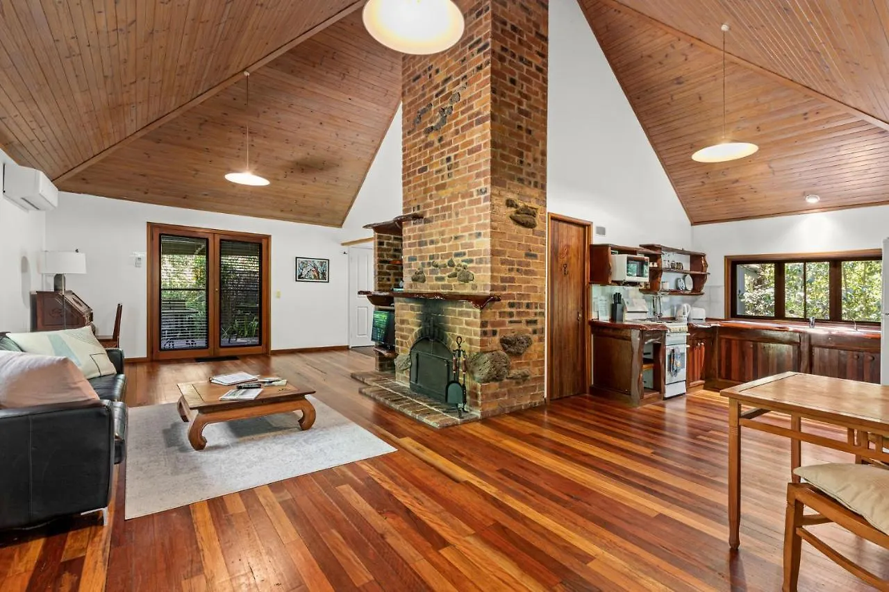 ****  Hunchy Hideaway Aparthotel Montville Australien